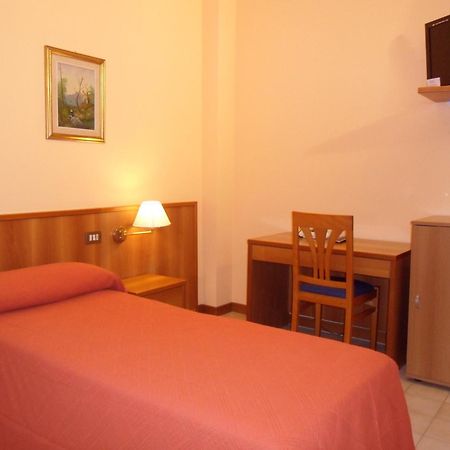 Hotel Ristorante Al Bassanello Басано дел Грапа Екстериор снимка