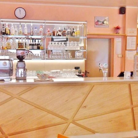 Hotel Ristorante Al Bassanello Басано дел Грапа Екстериор снимка