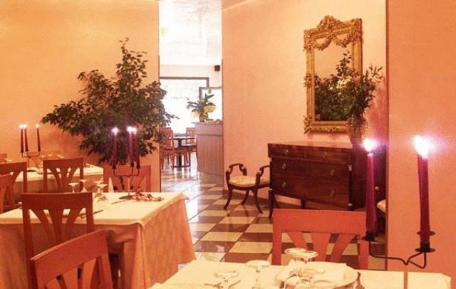 Hotel Ristorante Al Bassanello Басано дел Грапа Екстериор снимка