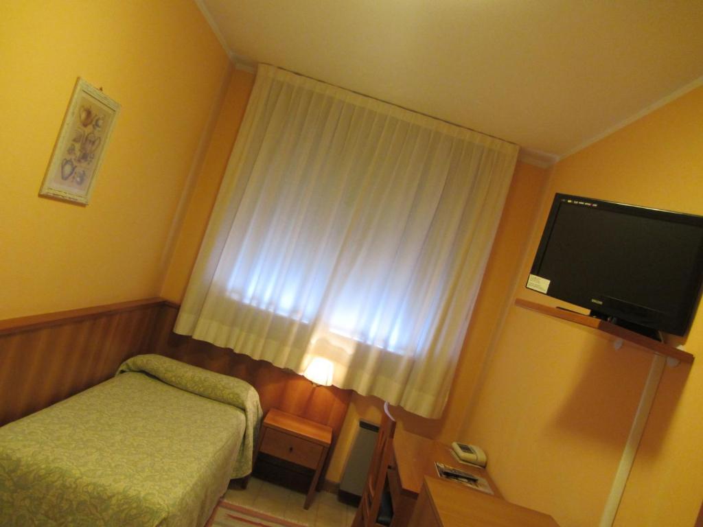 Hotel Ristorante Al Bassanello Басано дел Грапа Екстериор снимка